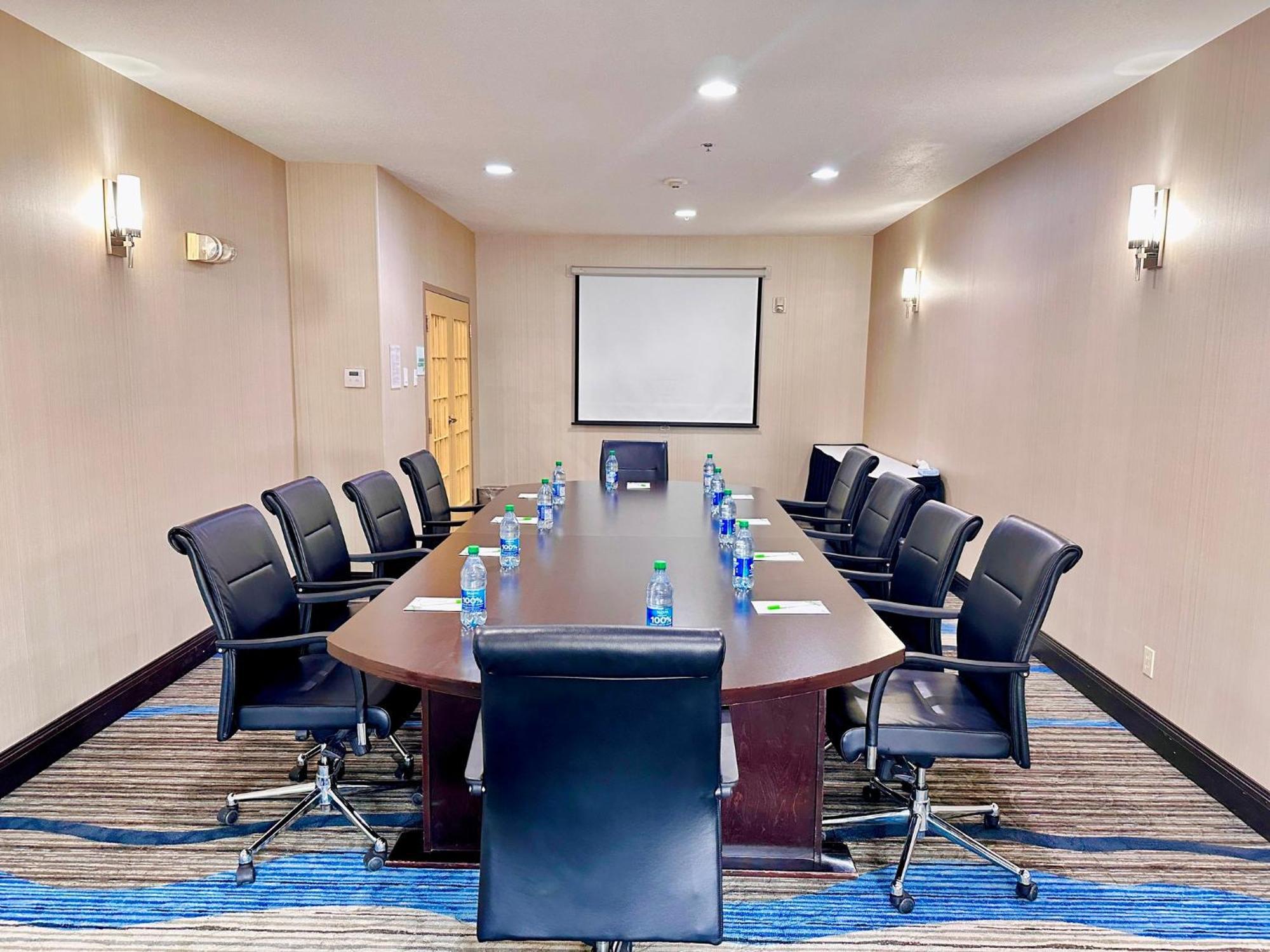 Holiday Inn Hotel & Suites Regina By Ihg Exterior foto